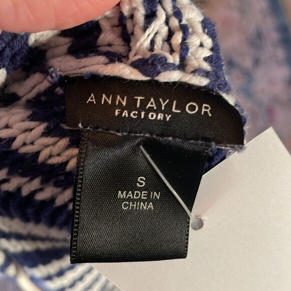 Ann Taylor Navy and Cream Stripe drape cardigan size small - Picture 5 of 5